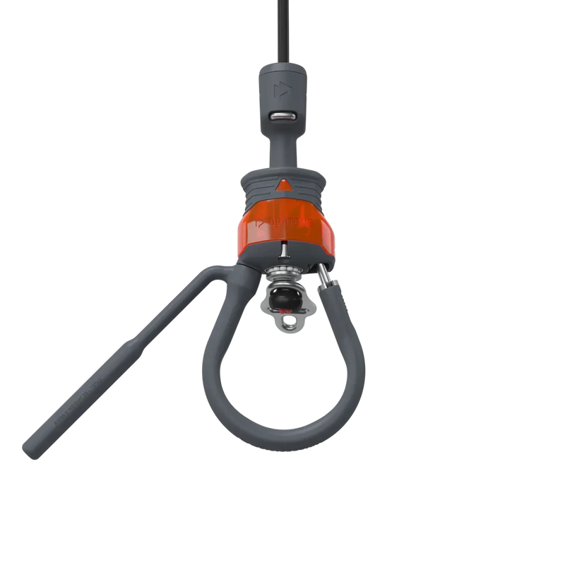 Acessório de loop freestyle kitesurf Duotone com detalhes em preto e laranja, Orca Sports.