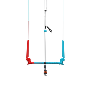 Barra de controle para kitesurf nas cores azul e vermelha, produto Orca Sports