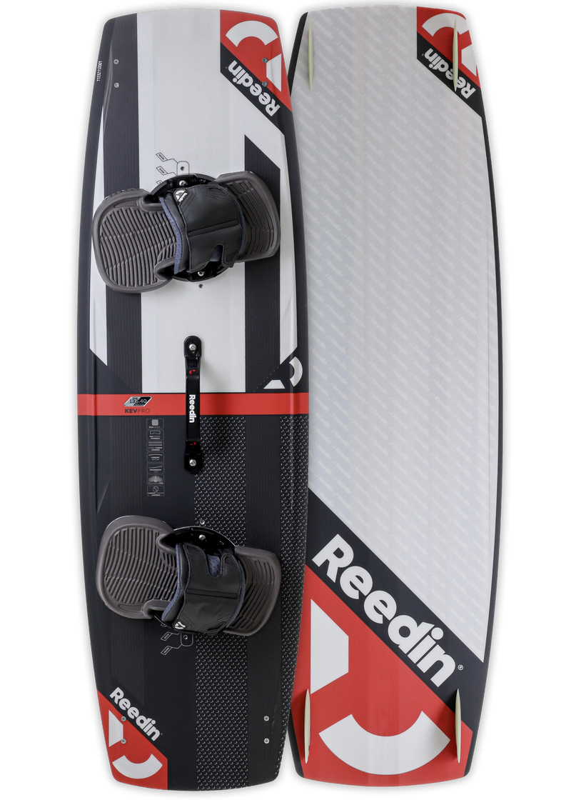 Prancha de kitesurf Reedin KevPro com straps e design esportivo, disponível na Orca Sports.